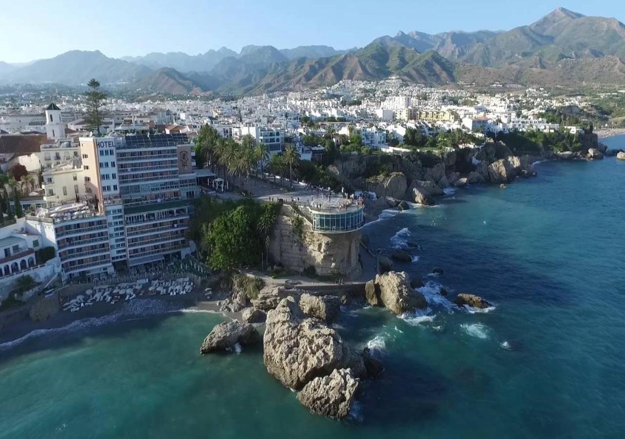 Apartamento Avenida 2 Nerja Exteriör bild